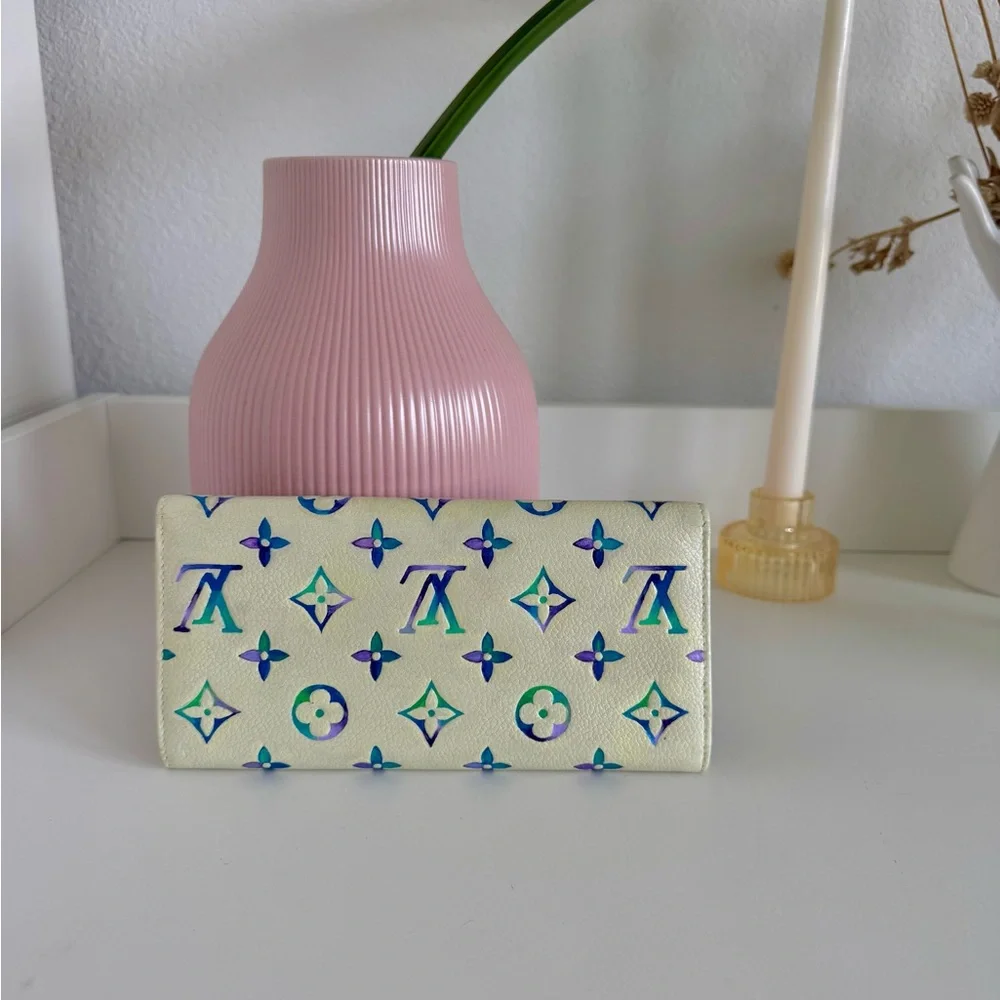 Custom painted Authentic Louis Vuitton - Picture 5 of 5